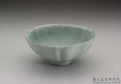 图片[2]-Hibiscus-shaped bowl with celadon glaze, Guan ware, Southern Song dynasty, 12th-13th century-China Archive